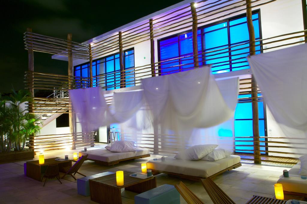 Deseo Hotel Плая дел Кармен Екстериор снимка